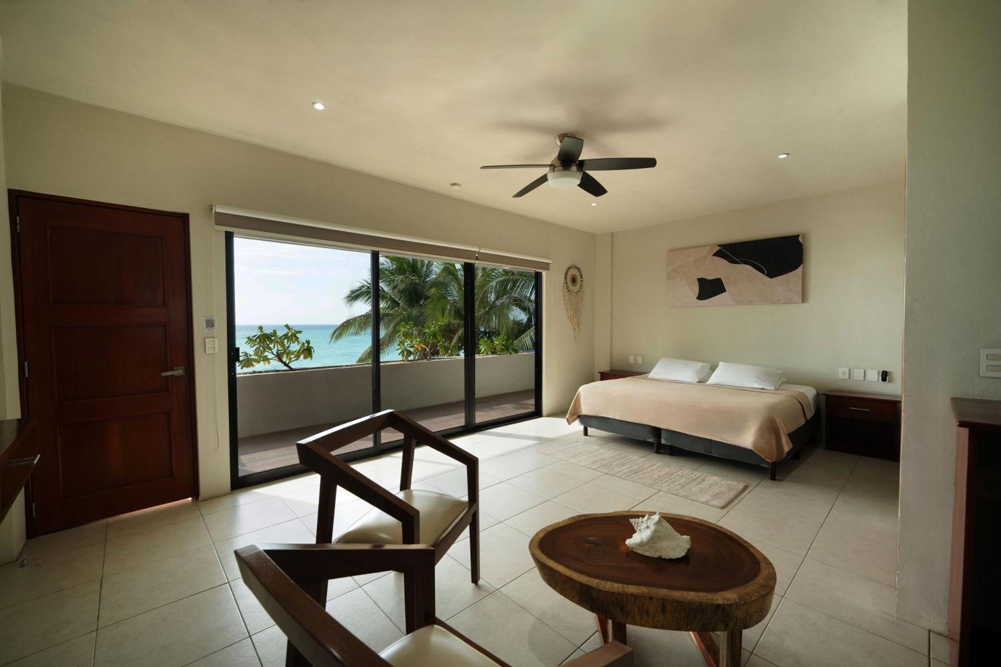 Cuxos Hotel Beachfront Isla Mujeres Buitenkant foto